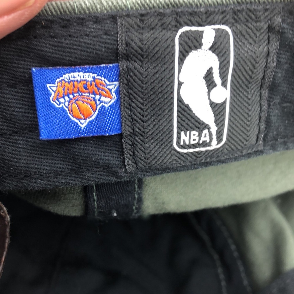 47 X diamond-supply-co X new-york-knicks-diamond-patch-captain SnapBack Hat - Picture 9 of 10